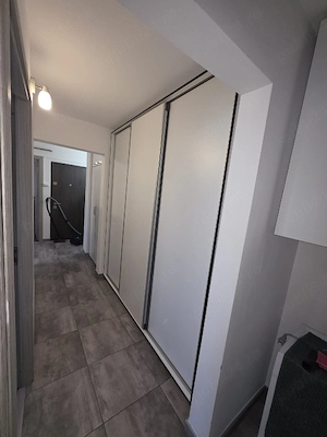 Inchiriez apartament de 3 camere - imagine 8