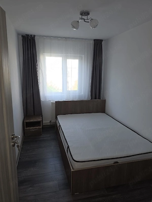 Inchiriez apartament de 3 camere - imagine 7