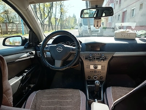 Opel Astra H Caravan 1.6 Twinport   Dotări Premium, Navigație, Pilot Automat   Stare Îngrijită - imagine 5