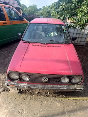 vând Volkswagen golf 1 GT 
