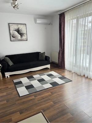 Inchiriez garsoniera tip Studio cu iesire in curte proprie