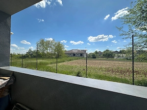 Apartament 2 camere, parter, balcon si curte imprejmuita