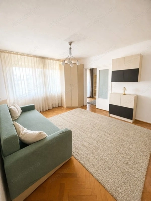 2 camere de vânzare – Zona Șagului, Piata Doina.