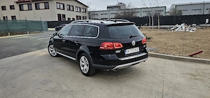 Volkswagen Passat Alltrack - imagine 2