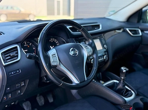 Nissan Qashqai 1.6 DCI ALL-MODE 4x4i N-Connecta - imagine 10