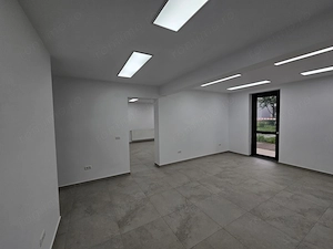 Spațiu comercial   ideal pentru birouri   cabinet   servicii   Hunedoara (zonă pietonală) - imagine 13