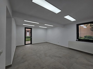 Spațiu comercial   ideal pentru birouri   cabinet   servicii   Hunedoara (zonă pietonală) - imagine 10