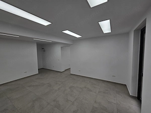 Spațiu comercial   ideal pentru birouri   cabinet   servicii   Hunedoara (zonă pietonală) - imagine 7