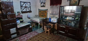 Casa batraneasca de vanzare cu teren intravilan - imagine 2