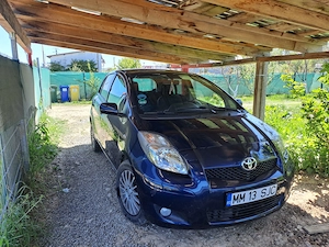 Vând toyota yaris 2009 - imagine 7