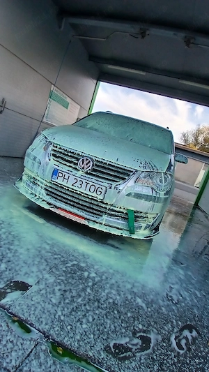 vand schimb cu skoda octavia tour benzina de preferat. 