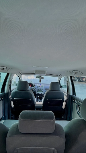 VW Touran Cross 2.0 Diesel 170 Cai 2008 - imagine 9