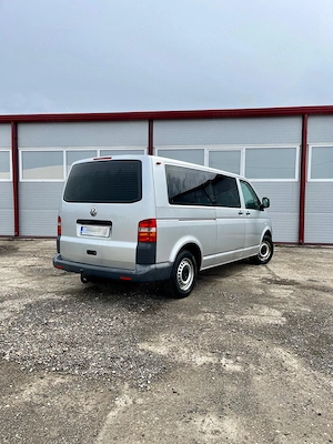Vând Volkswagen T5 Extra Long 8+1 - imagine 4