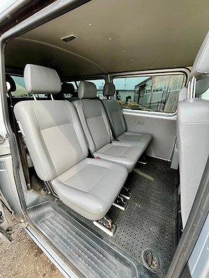 Vând Volkswagen T5 Extra Long 8+1 - imagine 8