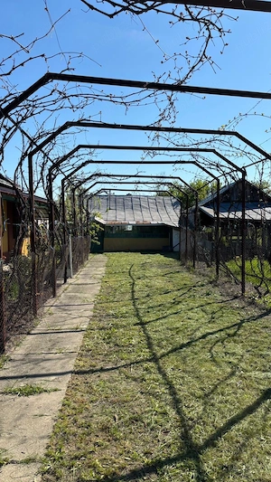 Proprietate casa renovata si utilata si teren judet Olt langa Slatina in apropiere de Pitesti - imagine 4