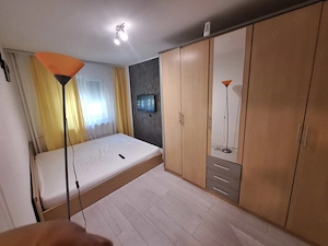 350 euro!!!Ap.cu 3 camere cu centrala proprie Zona Dacia - imagine 4