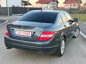 Mercedes C220 Cdi 2009 Automat Berlina - imagine 2
