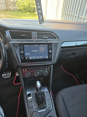 Volkswagen Tiguan 2018 2.0  TDI 170 CP - imagine 7