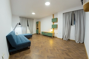 Închiriem apartament 2 camere decomandat   Schei  - imagine 3