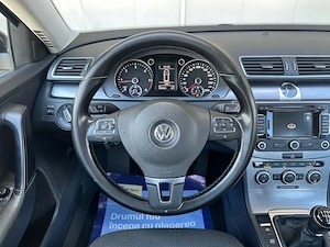 Volkswagen Passat SW 2.0 Diesel 140 CP An 2014 - imagine 6