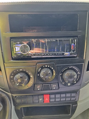 Iveco Daily 2.3 diesel 120 cai - imagine 7