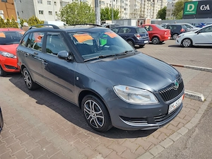 Skoda Fabia benzina 12 EURO 5 preț 3150 euro  - imagine 4