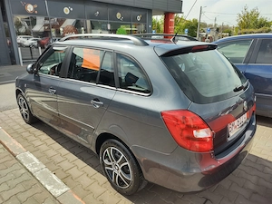 Skoda Fabia benzina 12 EURO 5 preț 3150 euro  - imagine 3