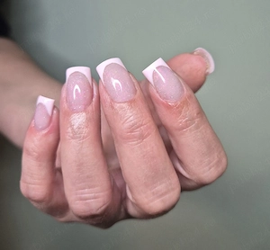 Manichiura pedichiura semipermanenta si unghii cu gel - imagine 2