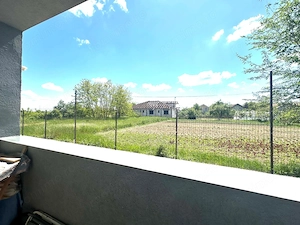 Apartament 2 camere, parter, balcon si curte imprejmuita