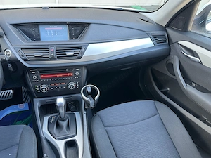 BMW X1 Hibrid 2.0 Diesel 140 CP An 2011 - imagine 14