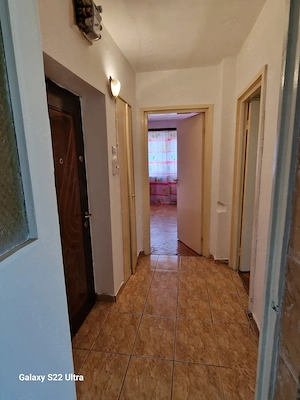Apartament 4 camere, semidecomandat, nemobilat, langa Piata Centrala din Deva - imagine 2