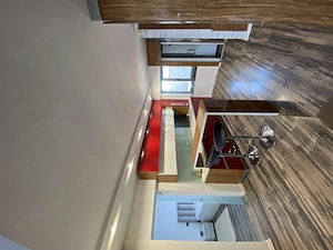 Apartament 3 Camere Zona Centrală de închiriat 