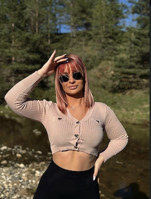 Lavinia 25 ani show detalii WHATSAPP - imagine 2