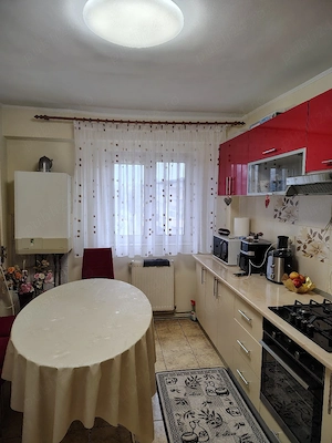 Vand apartament 3 camere centru  - imagine 8