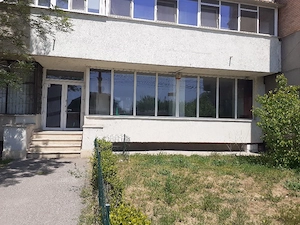 inchiriz spațiu comercial 