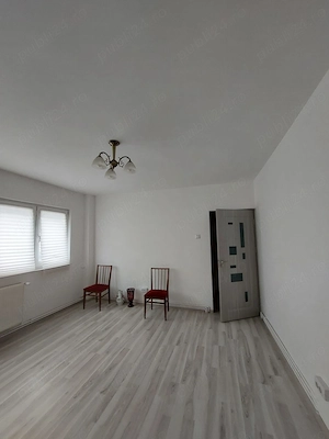 Apartament 3 camere Palas   ultracentral | renovat complet | 2 balcoane | 155.000   - imagine 4