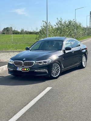 BMW 520 G30 Luxury Line 2.0d 190cp - imagine 2