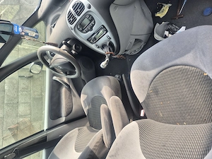 Dezmembrez Citroen xara picasso 1,6 HDI.  - imagine 3