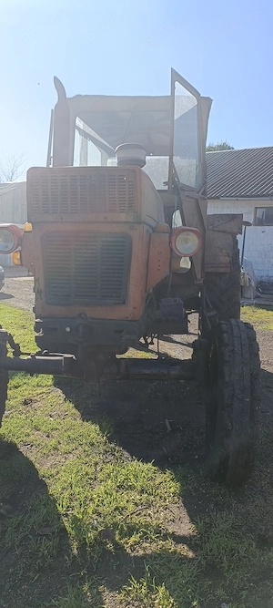 Vând tractor U650 - imagine 4