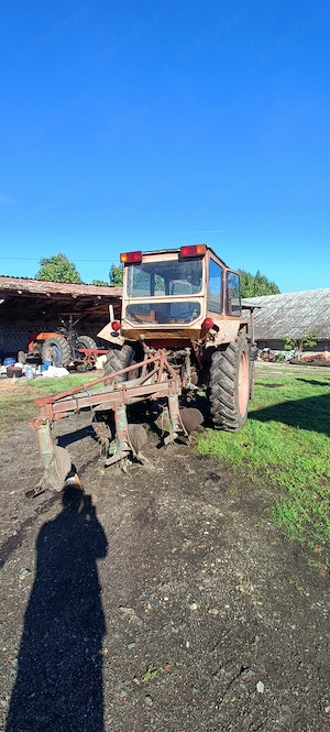 Vând tractor U650 - imagine 2