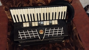 vand acordeon royal montana