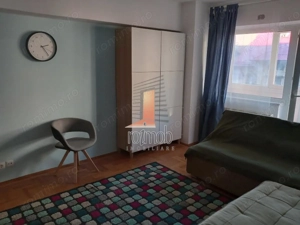 Apartament 3 camere, an constructie 1983, Teiul Doamnei, etej intermediar
