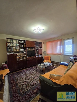 Tomis Nord, Rovere, de vanzare 3 camere, decomandat, gaze - imagine 8