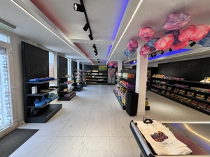 Spatiu comercial Bd. Pipera, Parter, 250 mp parter + etaj,  la strada - imagine 2