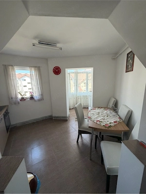 Apartament de inchiriat in regim hotelier situat in centrul orasului . - imagine 4