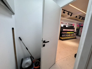 Spatiu comercial Bd. Pipera, Parter, 250 mp parter + etaj,  la strada - imagine 10