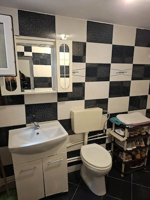 vand casa din caramida 4 camere zona centrala