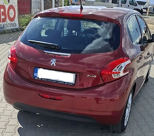 Vand Peugeot 208 I, an 2013, 1.6 VTi (120 CP),caroserie Hatchback, benzina, 127 000 km - imagine 5