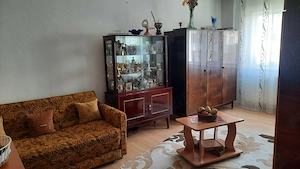 Apartament 3 camere, 2 balcoane decomandat, etajul 1