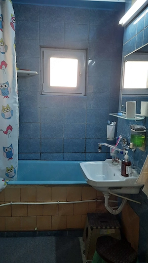 Apartament 3 camere, 2 balcoane decomandat, etajul 1 - imagine 6